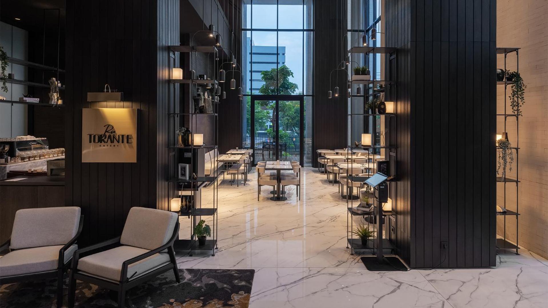 Rez Hotel Semarang Exteriör bild